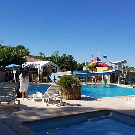 Avec Terrasse - 6 Pers. - Api-1-52-2172 Girac